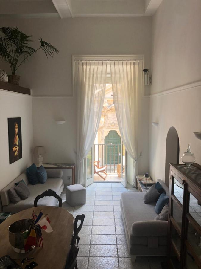 New! Bellissimo Palazzofranchi Pantheon Apartment Rome Luaran gambar