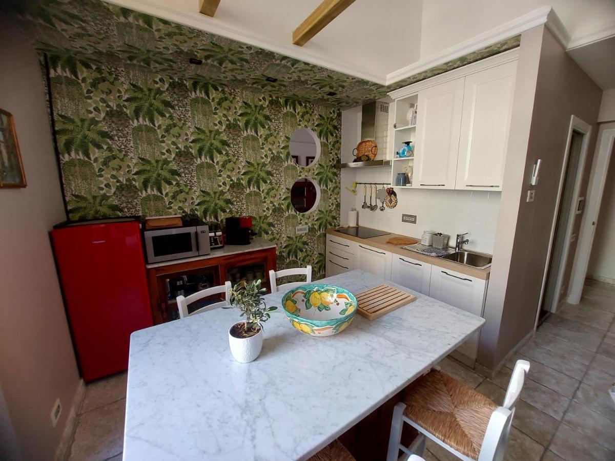 New! Bellissimo Palazzofranchi Pantheon Apartment Rome Luaran gambar