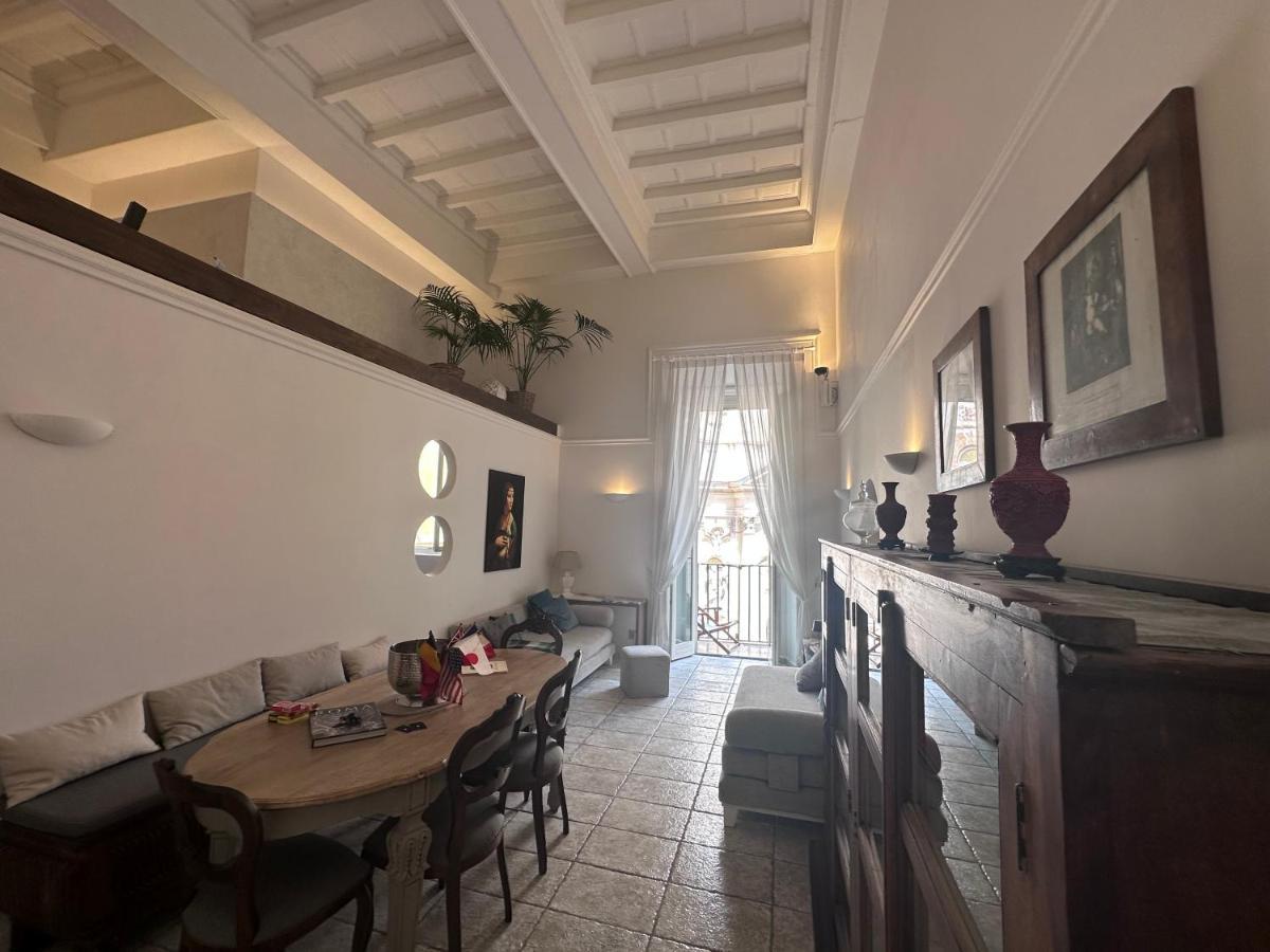 New! Bellissimo Palazzofranchi Pantheon Apartment Rome Luaran gambar