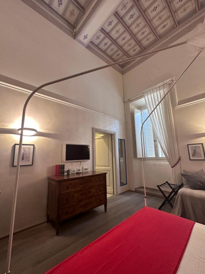 New! Bellissimo Palazzofranchi Pantheon Apartment Rome Luaran gambar