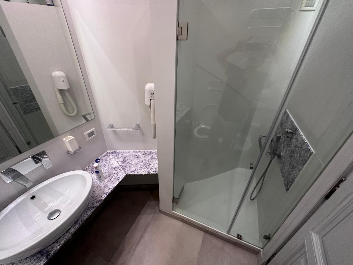 New! Bellissimo Palazzofranchi Pantheon Apartment Rome Luaran gambar